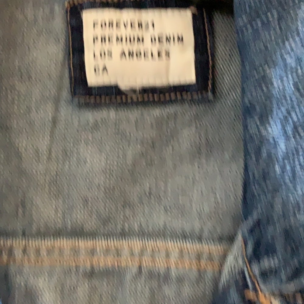 Jeans jacket - Picture 2 of 3
